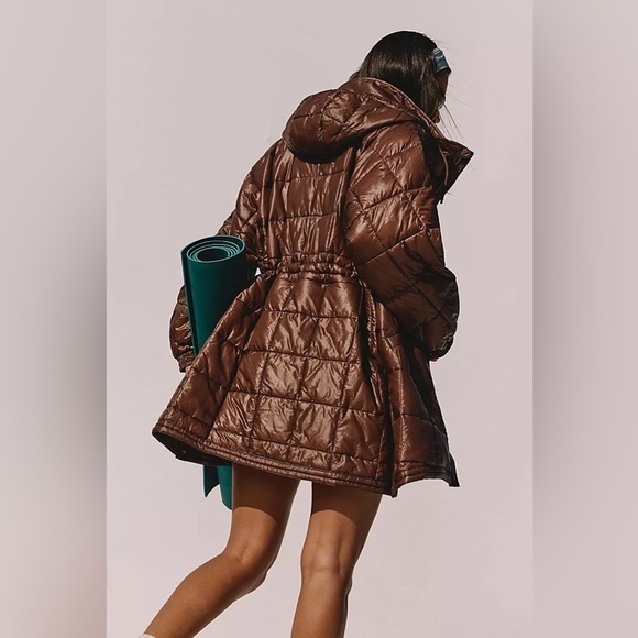 NWT Patricia Packable Poncho Puffer by FP Movement - Picture 4 of 5